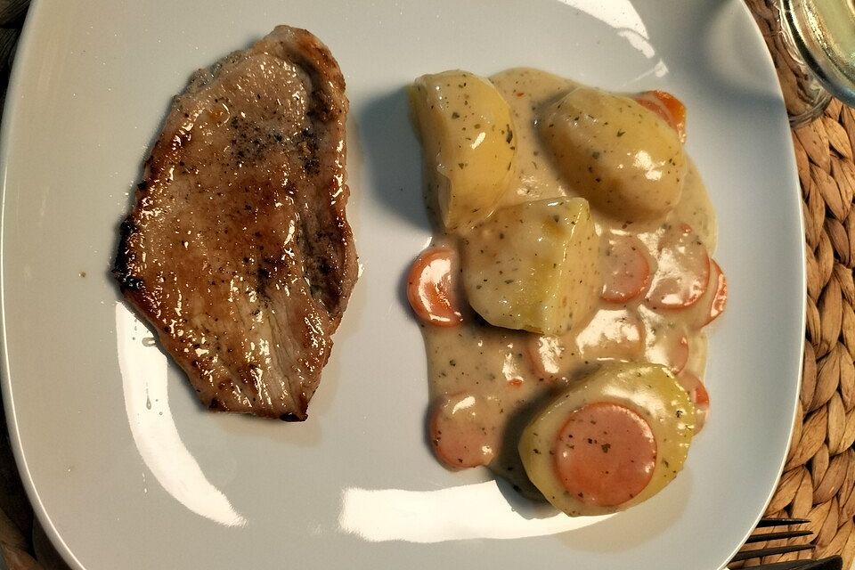 Schnitzel mit Rahmgemüse