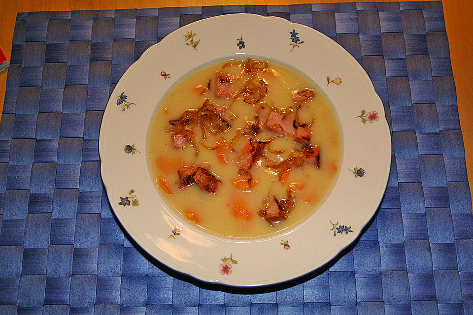 Kartoffelsuppe mit Möhren