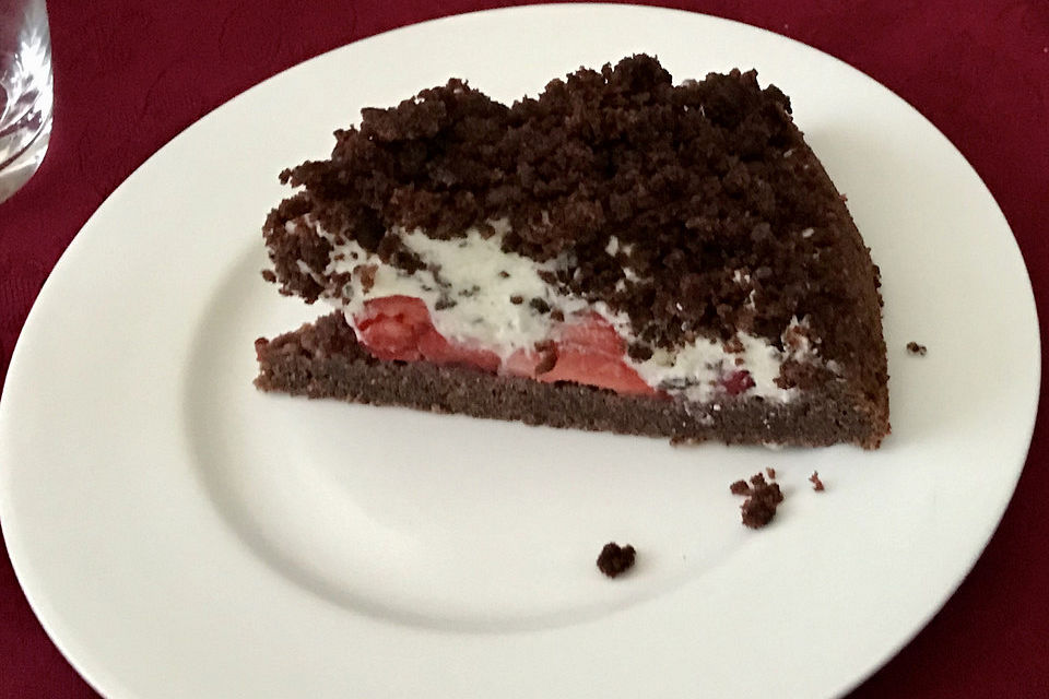 Maulwurf-Torte mit Erdbeeren