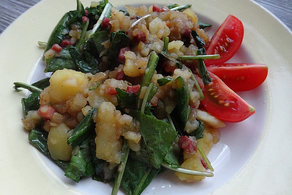 Löwenzahnsalat mit Kartoffeln