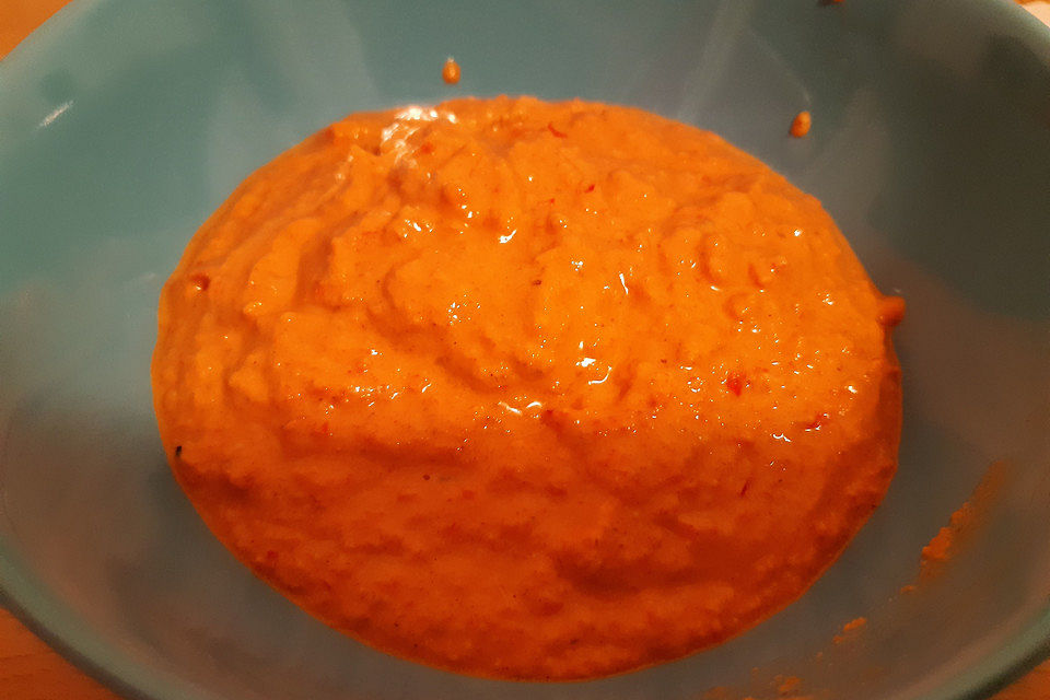 Walnuss - Paprika - Paste