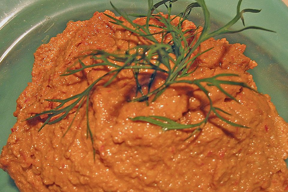 Walnuss - Paprika - Paste