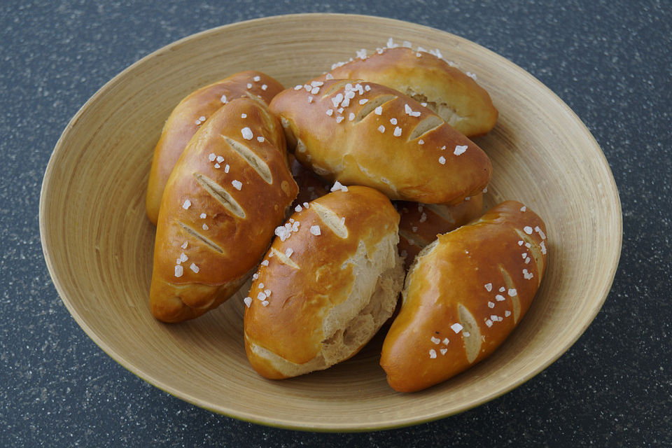 Laugenbrötchen