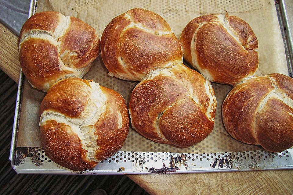 Laugenbrötchen