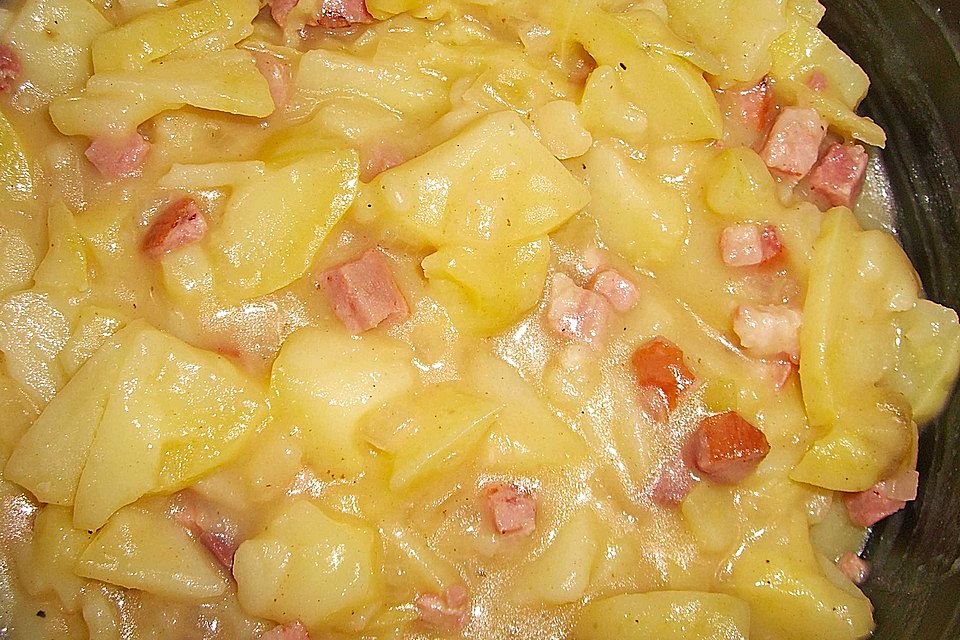 Saure Kartoffeln mit Speck