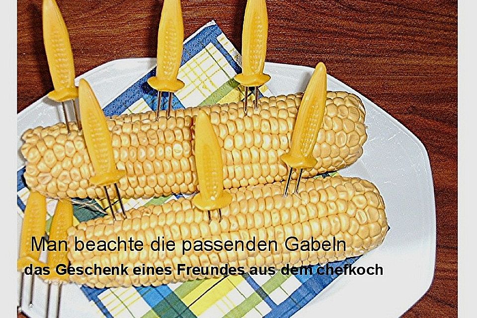 Maiskolben mit Butter