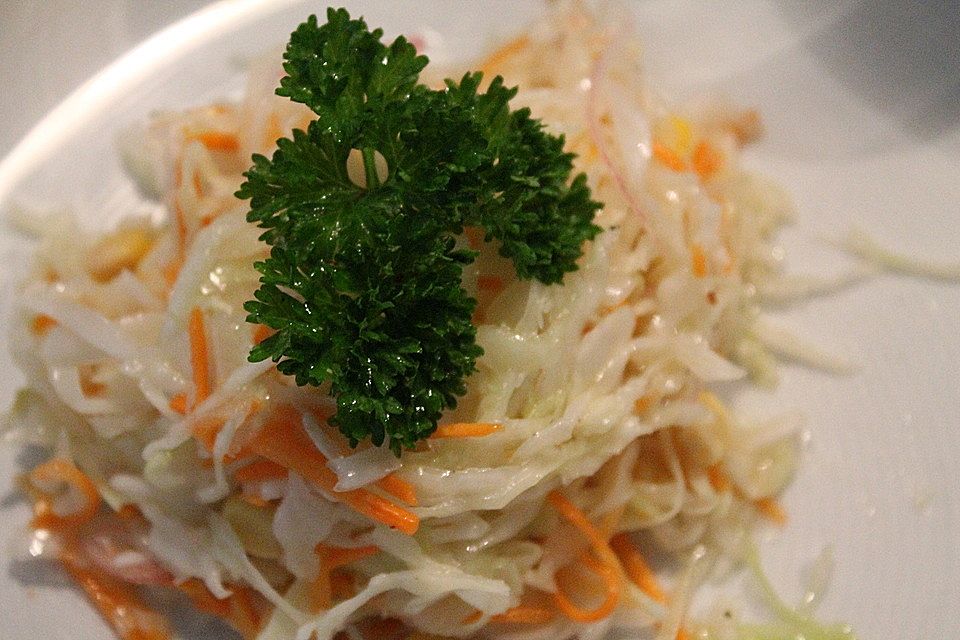 Krautsalat mit Karotten