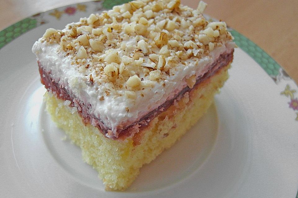 Zwetschgenmuskuchen mit feiner Creme