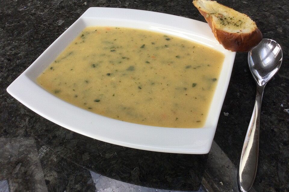 Zucchinicremesuppe