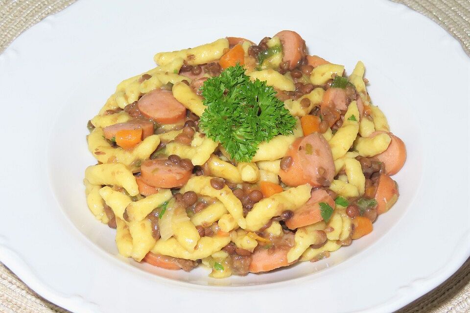 Linsenpfanne mit Spätzle