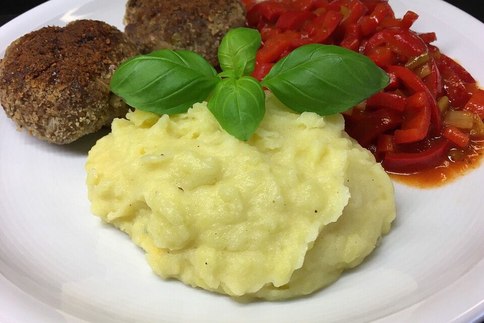 Pikanter Kartoffelbrei mit Knoblauch