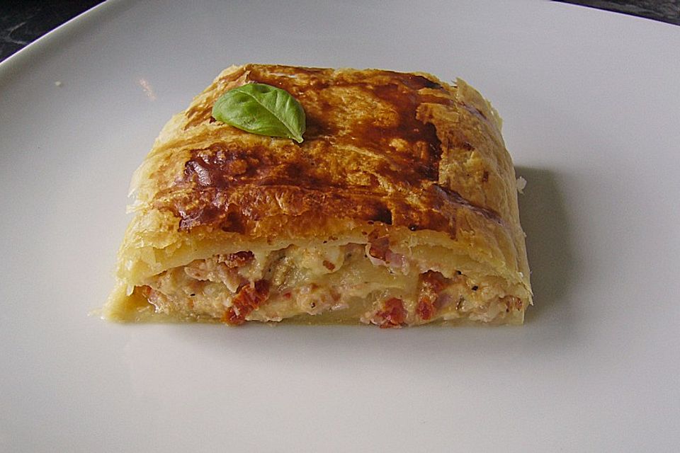 Schinken - Tomaten - Mozzarella - Strudel