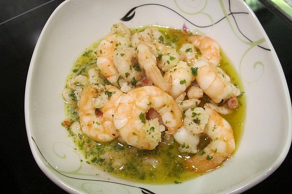 Shrimps in Knoblauchsauce