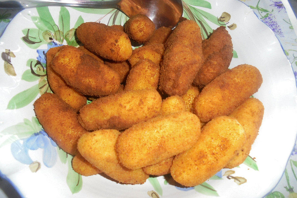 Kroketten aus Kartoffelpüreepulver