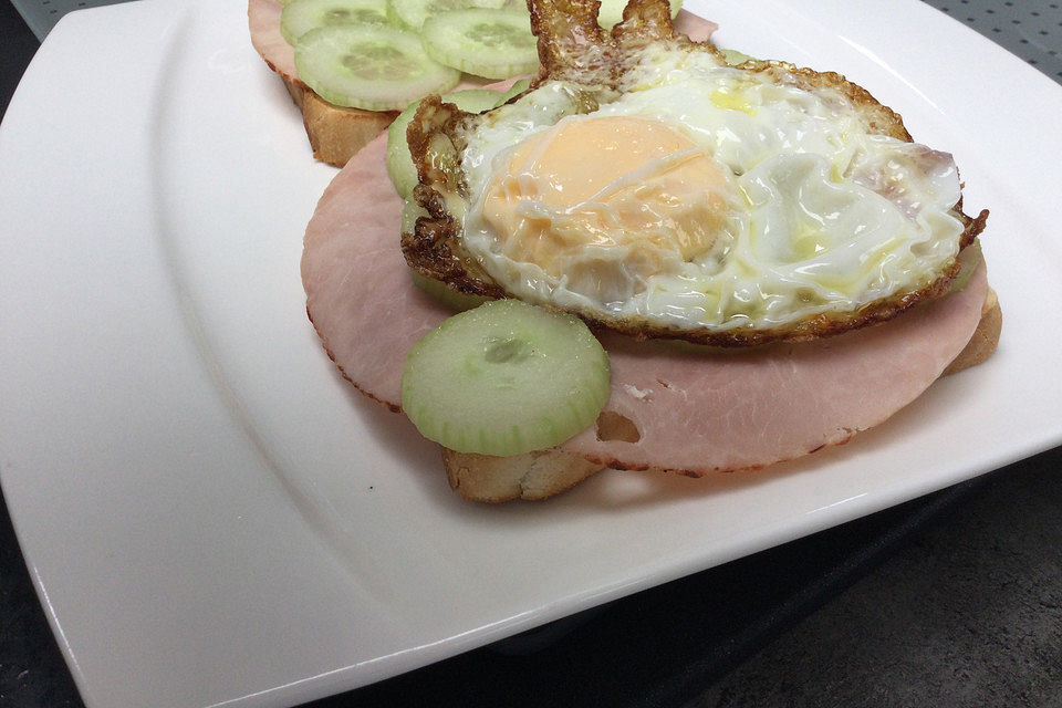 Schinken - Spiegelei - Toast