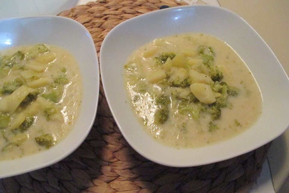 Brokkolisuppe