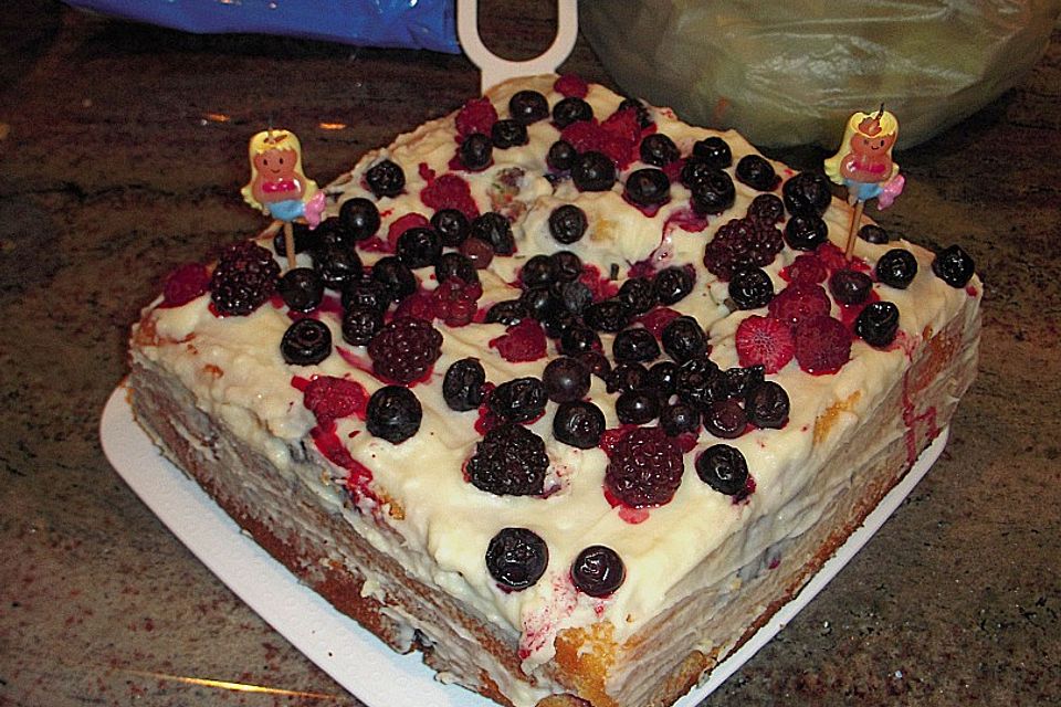 Blaubeerkuchen mit weißer Schokolade