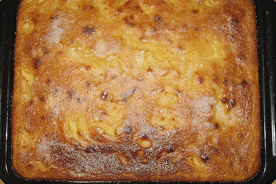 Apfelkuchen mit Marzipanguss