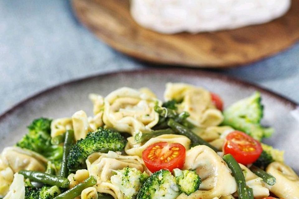 Vegetarische Tortellini-Pfanne