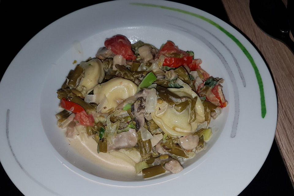 Vegetarische Tortellini-Pfanne