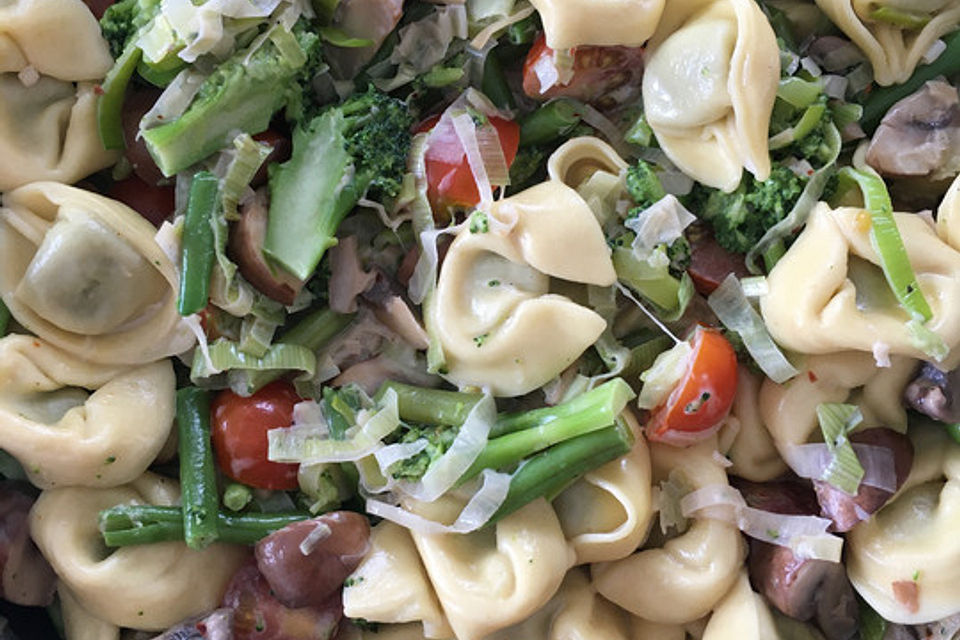 Vegetarische Tortellini-Pfanne