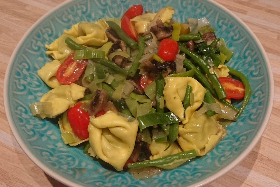 Vegetarische Tortellini-Pfanne