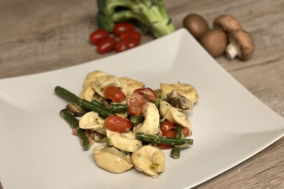 Vegetarische Tortellini-Pfanne