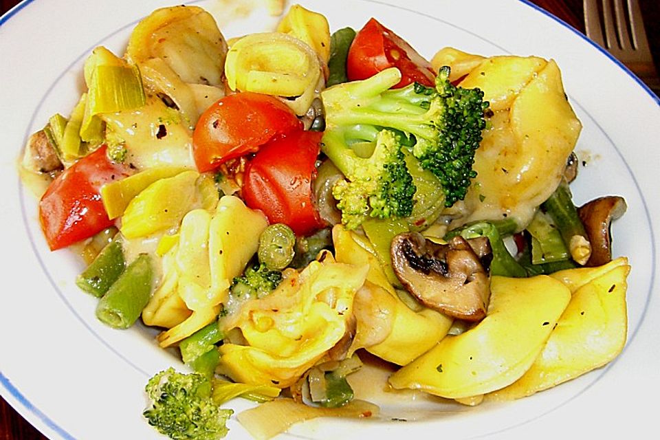 Vegetarische Tortellini-Pfanne