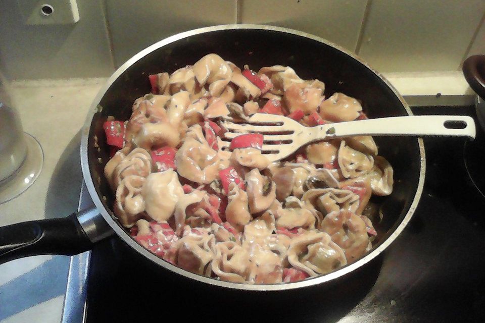 Vegetarische Tortellini-Pfanne