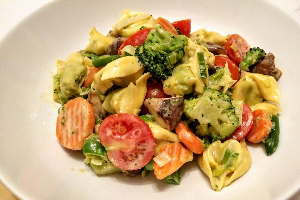 Vegetarische Tortellini-Pfanne