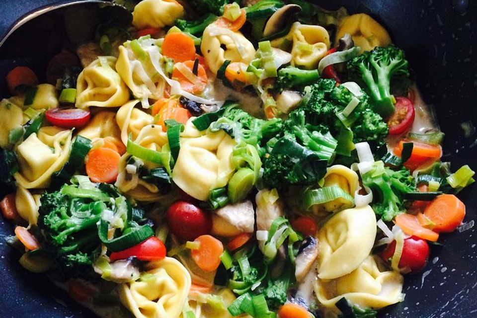 Vegetarische Tortellini-Pfanne