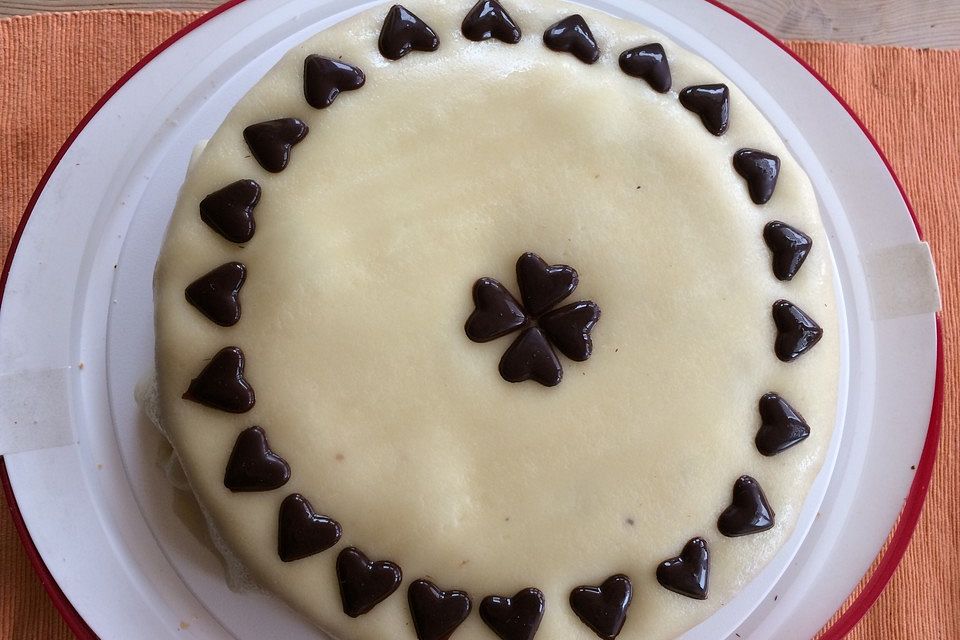 Mohntorte mit Marzipan