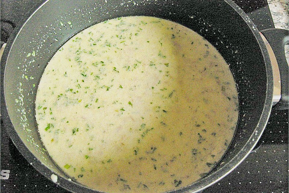 Makkaroni mit Thunfischsoße