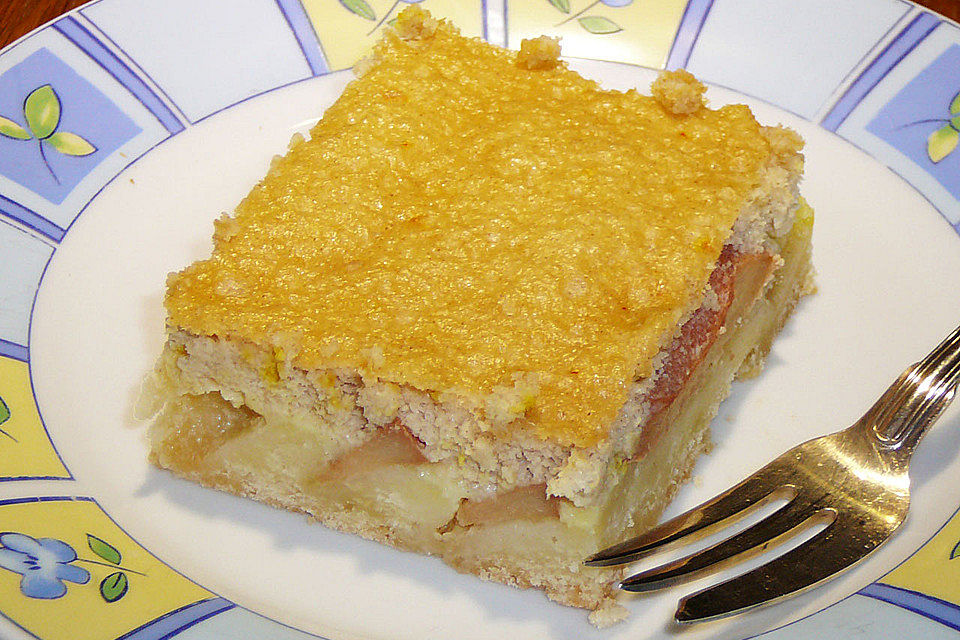 Quittenkuchen mit Rahmguss