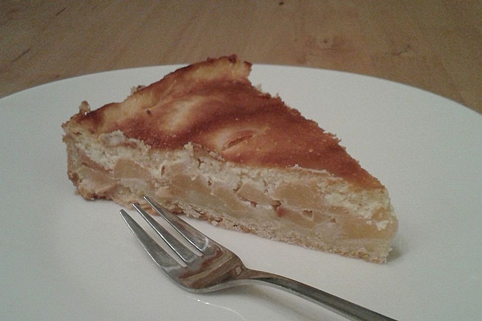 Quittenkuchen mit Rahmguss