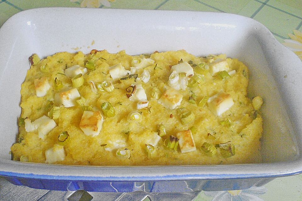 Kräuterpolenta mit Schafskäse