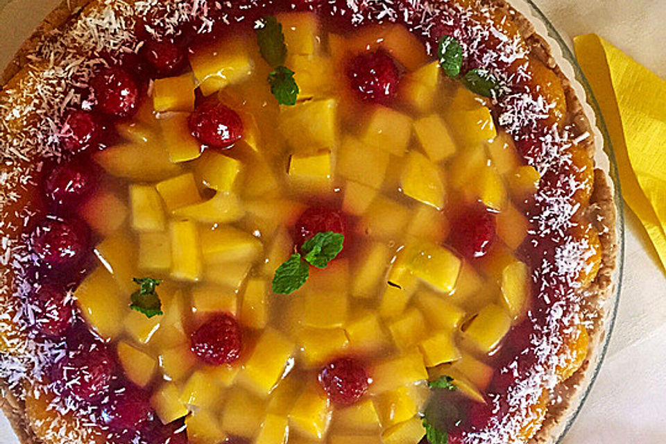 Obsttorte mit Mandelboden