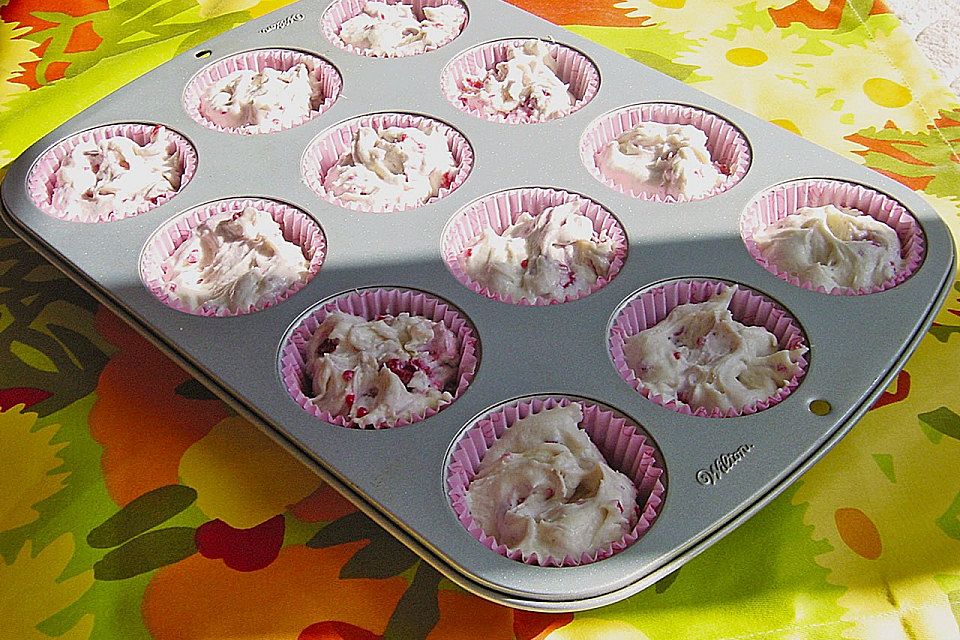 Raspberry - White Chocolate Muffins