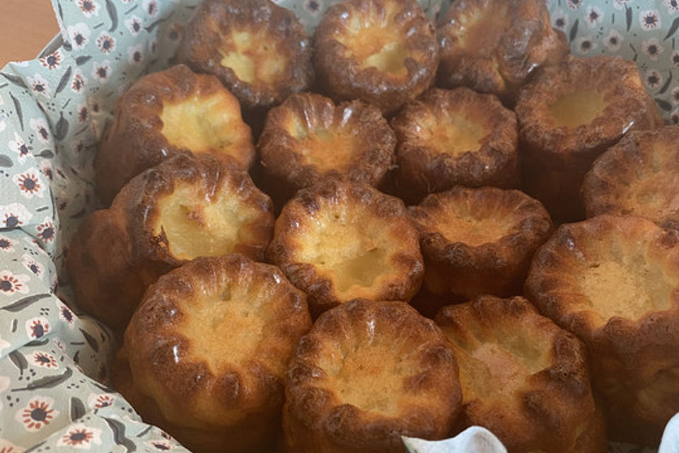 Canelés de Bordeaux