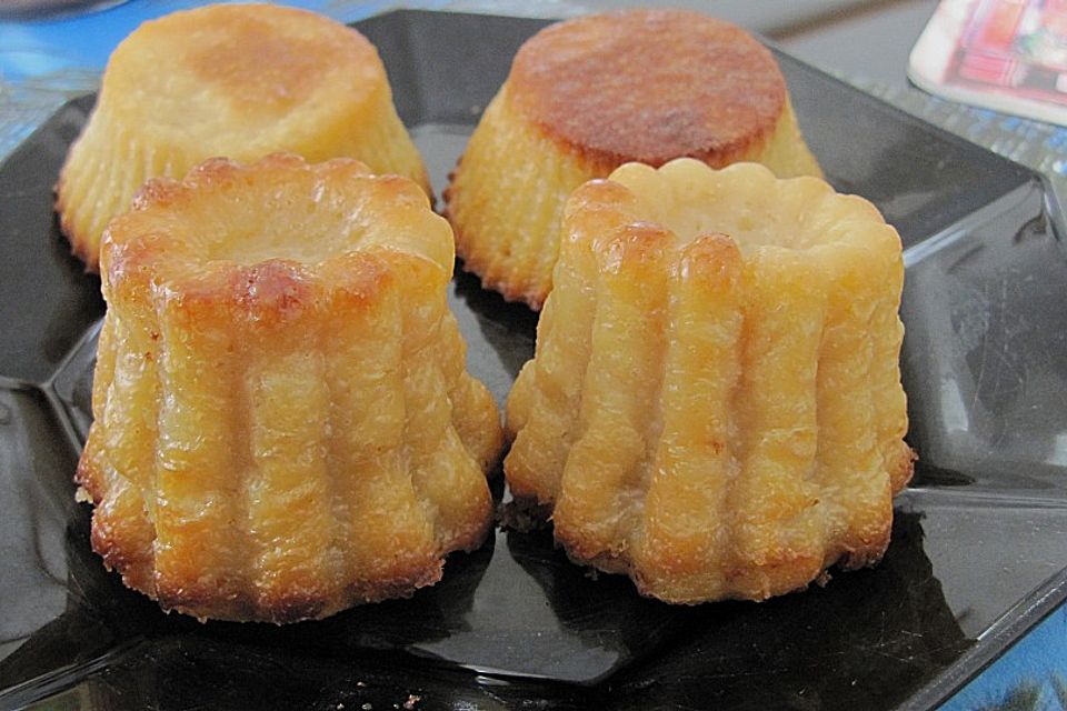 Canelés de Bordeaux