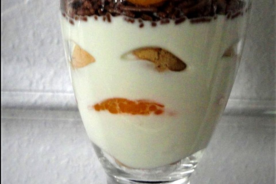 Mandarinenquark mit Amarettini