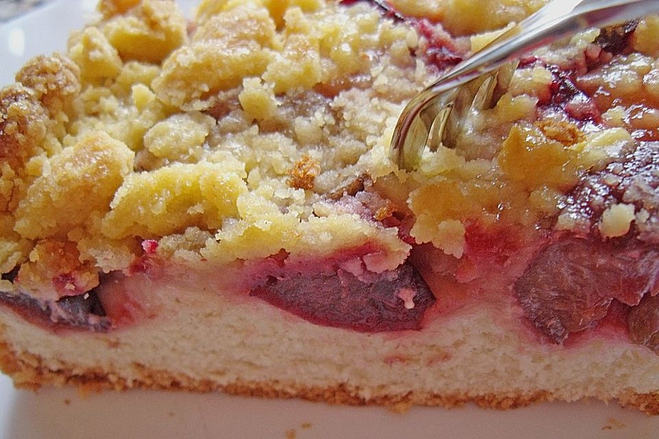 Pflaumenkuchen mit Streusel