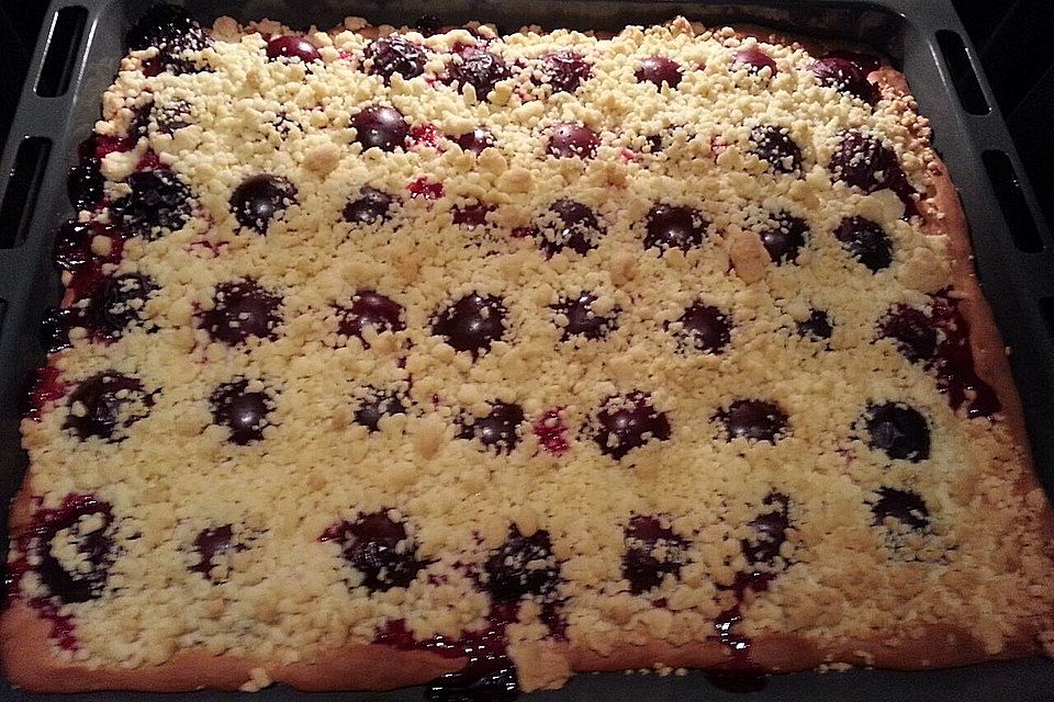 Pflaumenkuchen mit Streusel