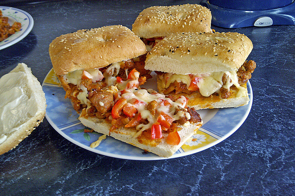 Fladenbrot mit Gyros überbacken