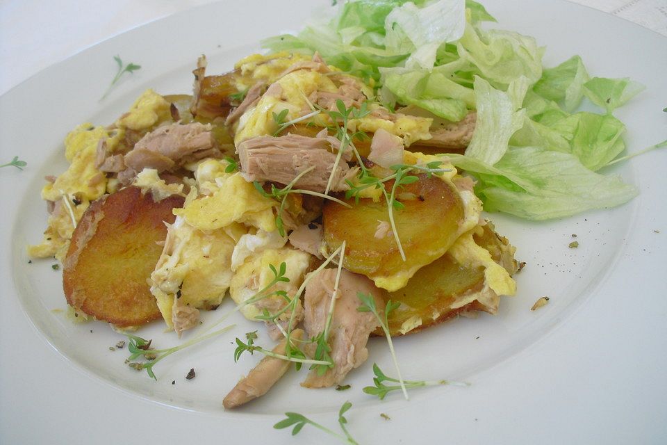 Schnelle Thunfisch - Bratkartoffeln