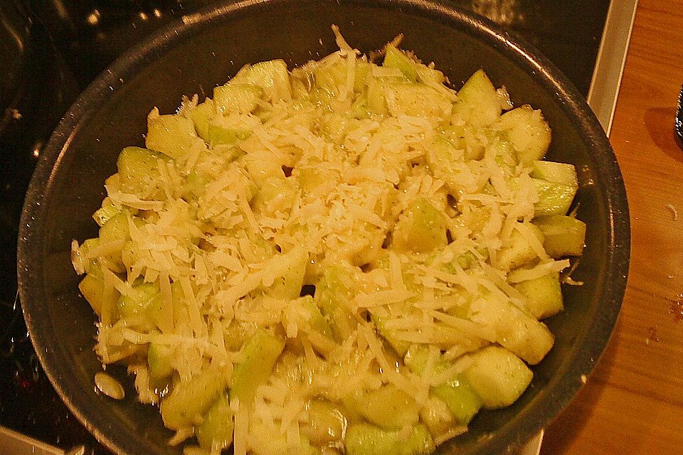 Zucchini mit Parmesan