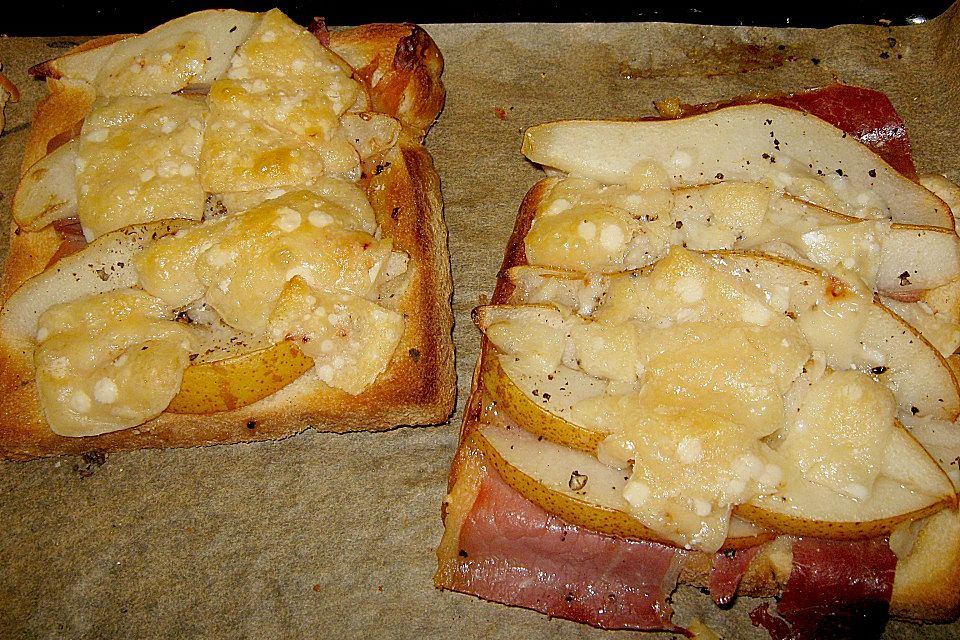 Birnen - Toast mit Parmesan