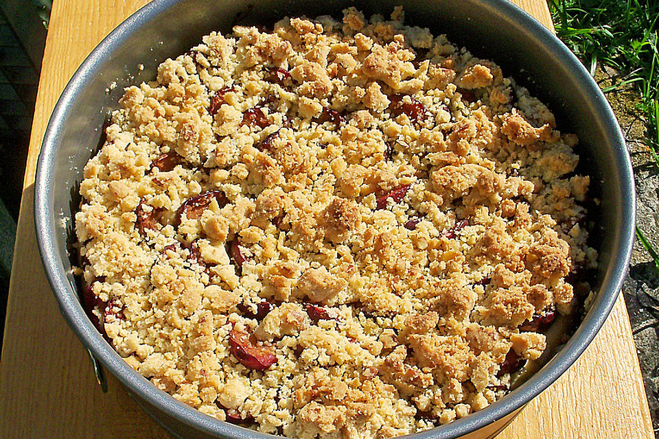 Zwetschgenkuchen mit Streuseln