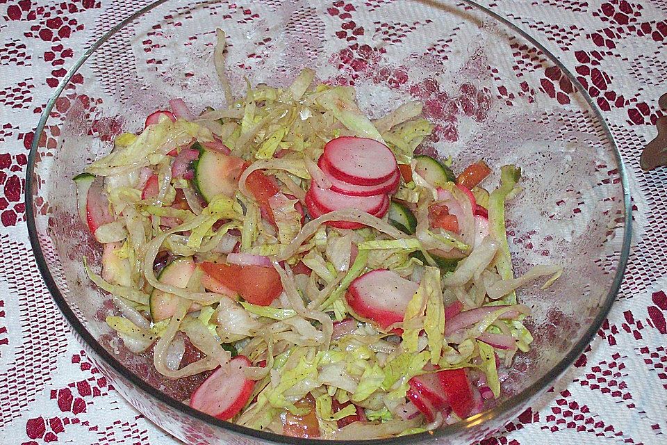 Bunt gemischter Salat