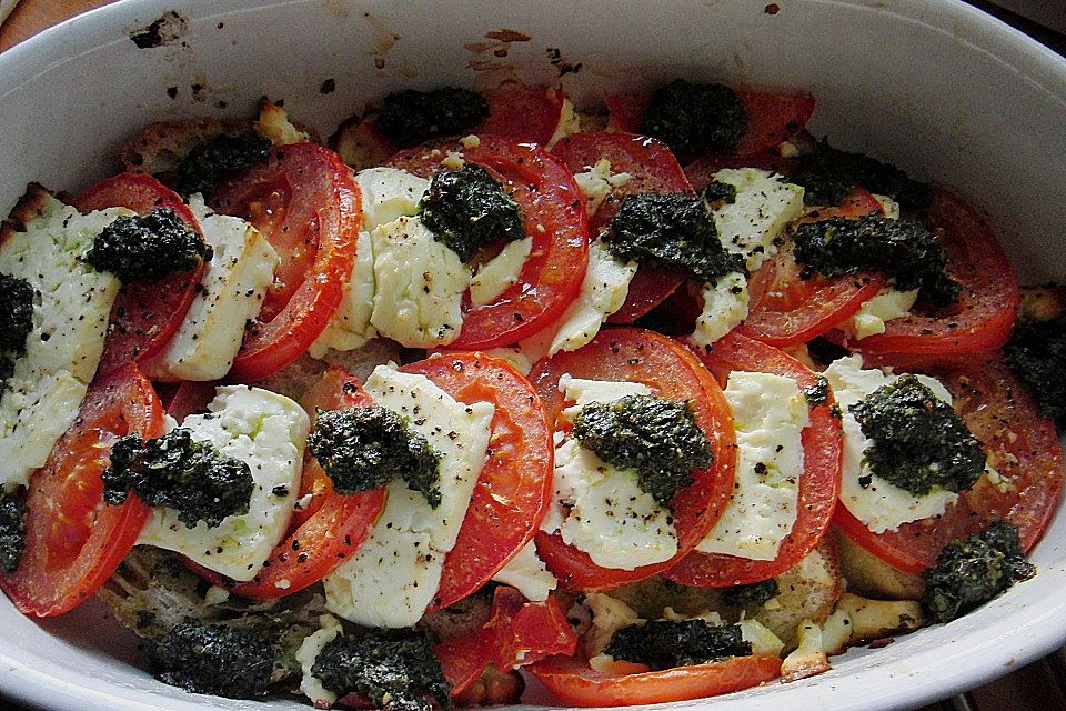 Tomaten - Brot - Mozzarella - Auflauf